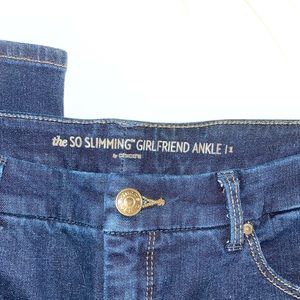 CHICOS SO SLIMMING GIRLFRIEND